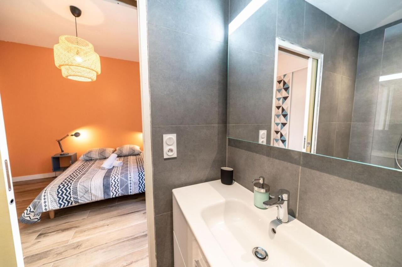 Appartement Situe A -Part Dieu Lyon Bagian luar foto